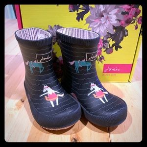 Joules, kids size 6, blue rain boots
